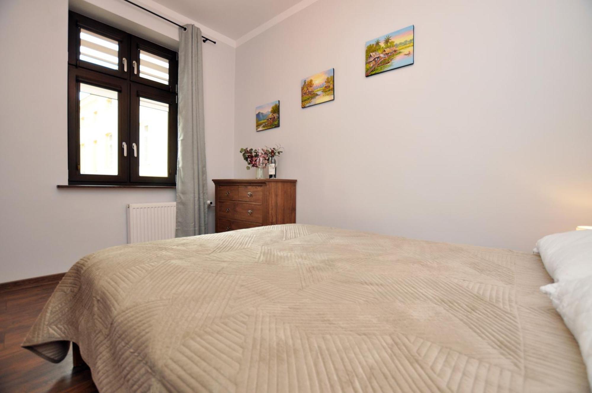 Sloneczny Apartament Przy Rynku - Wroclaw — Photos 1